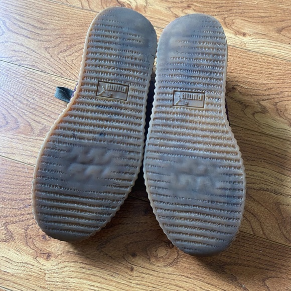 Green Puma Shoes Women's Size 8.5 | Black Pumas Size 8.5 - Picture 3 of 7